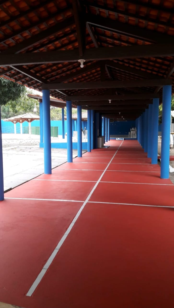 Corredor aberto dentro do clube ASALPI