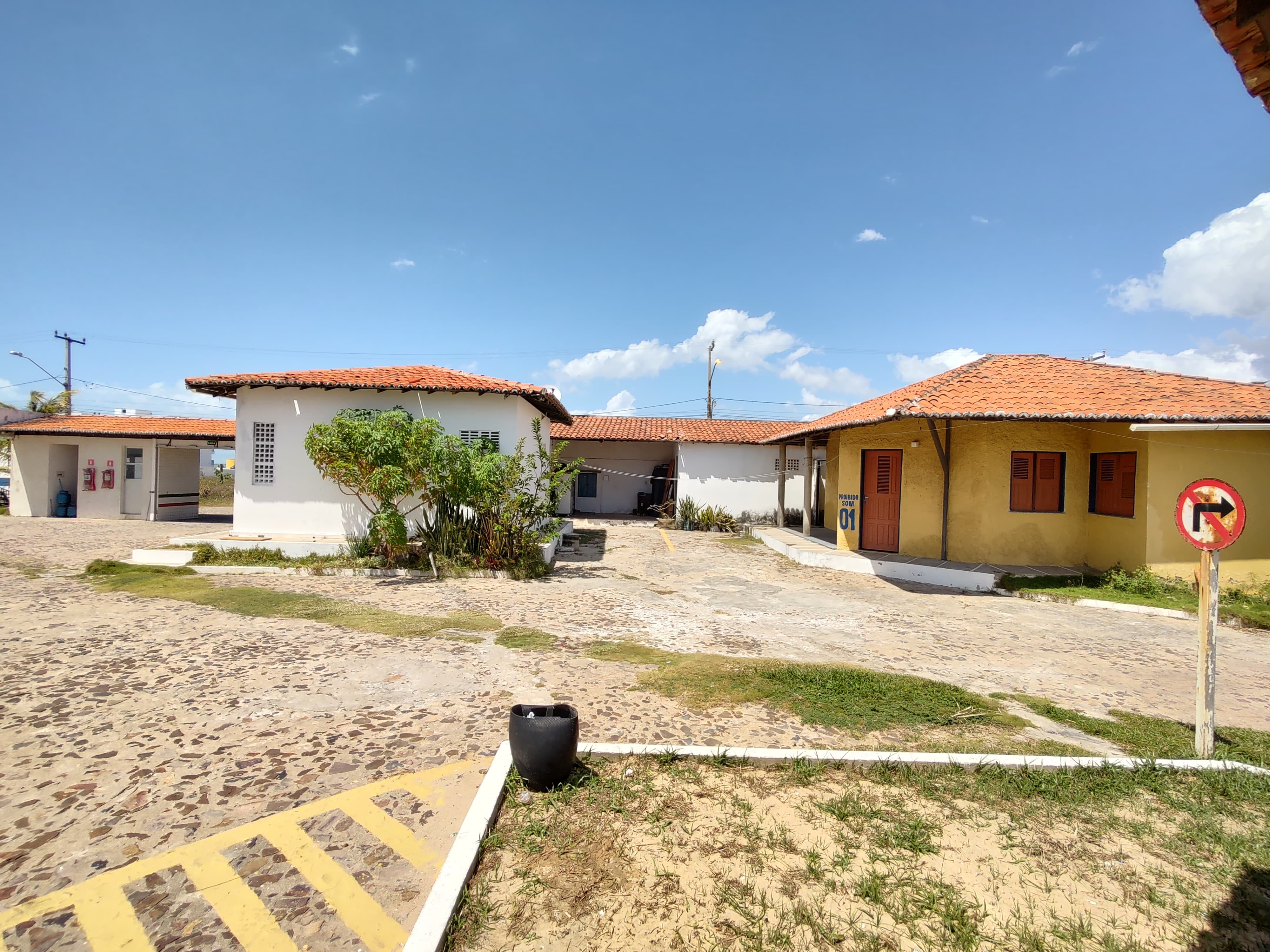 Bloco de alojamentos da colônia da ASALPI